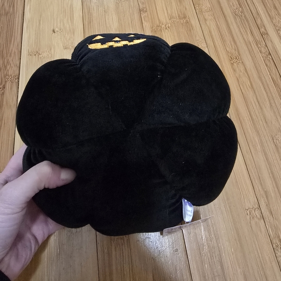 Sanrio Kuromi Halloween plush - Picture 5 of 5